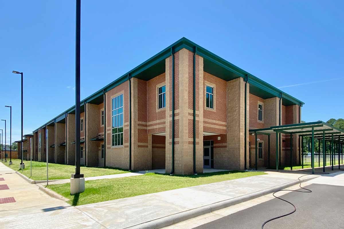 A new addition at Sherwood Elementary School in Albany, Georgia, features a stunning green standing seam metal roof system.