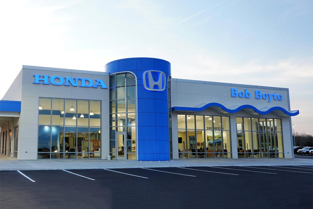 bob-boyte-honda-day-1 This new Honda auto dealership consists of mulitple buildings and is over 26,000 square feet.